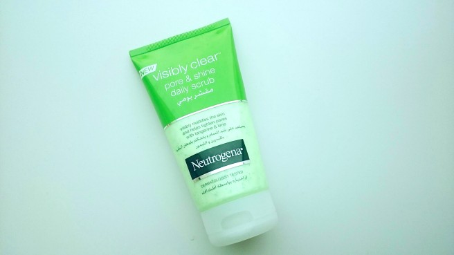 Neutrogena Visibly Clear pore & shine wash / scrub review